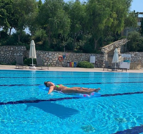 MyProtein model hot picture