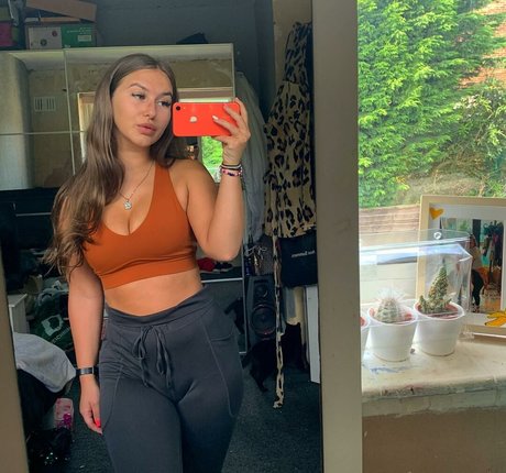 MyProtein model perfect photos