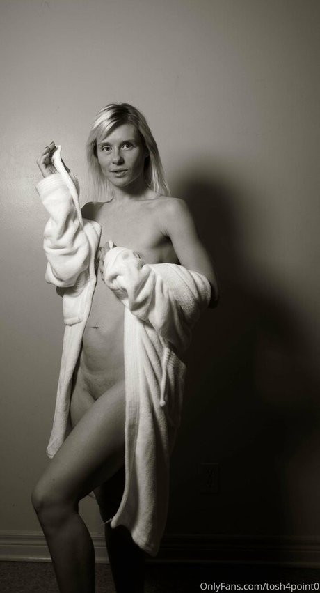 summer reid sexy star img