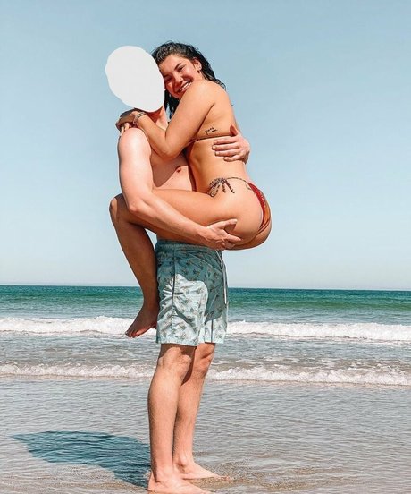 Hannah M nudes star galleries