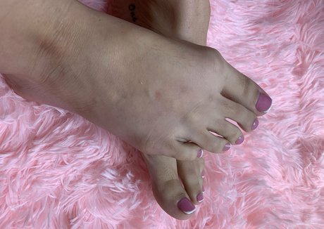 thigh high boots onlyfans nudes galleries