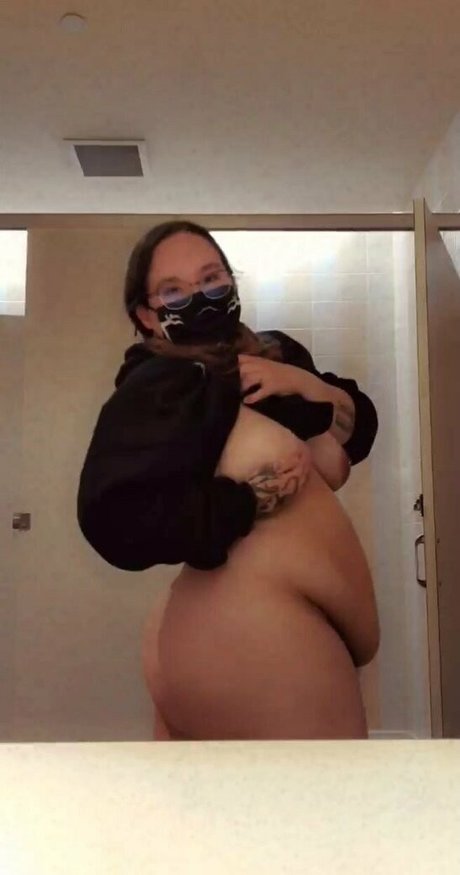 lesbian kissing onlyfans sexy xxx pictures