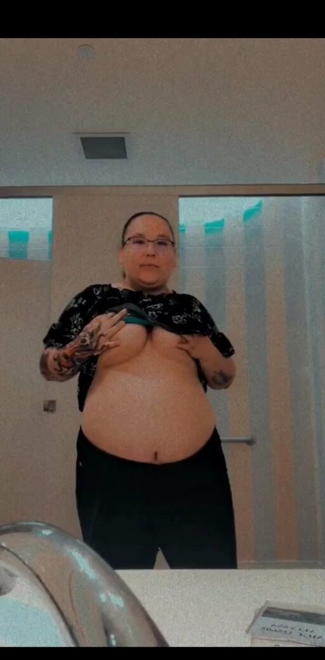 sinnfulapple420 top model pictures