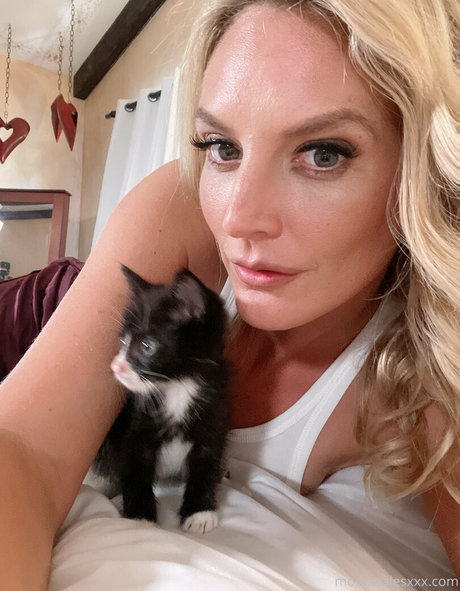 asian top onlyfans hot nude pictures