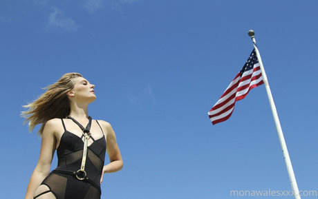 monawalesxxx pretty model images