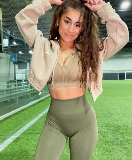 LotsOfBunnies star hd pic