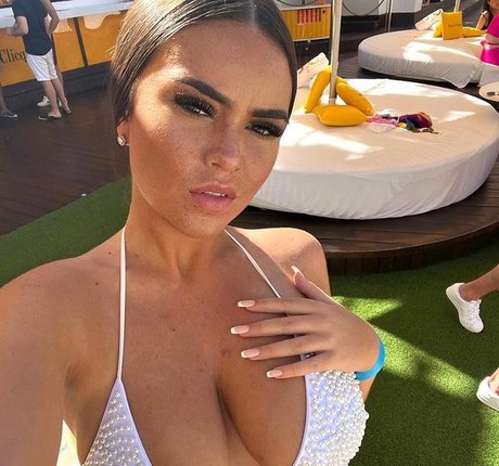 _meganring model pretty gallery