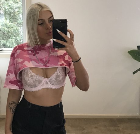 Alice Copeland naked star gallery