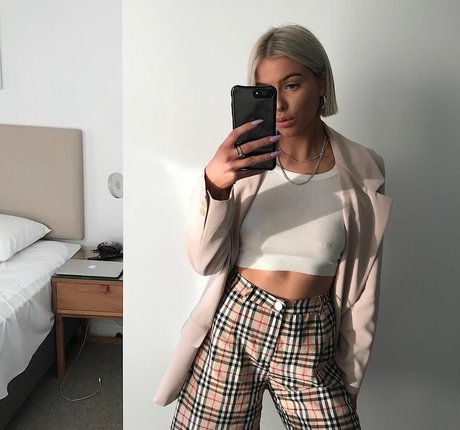 Alice Copeland star naked pics