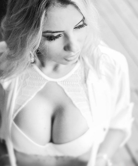 Milena Freitas model nude archive