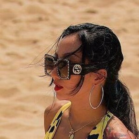 roselynelq hot star photos