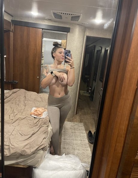 Brandy Lee Brown star art image