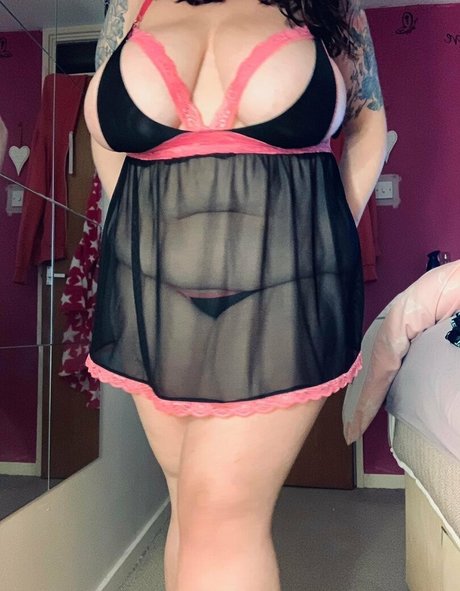 misskcups erotic star images