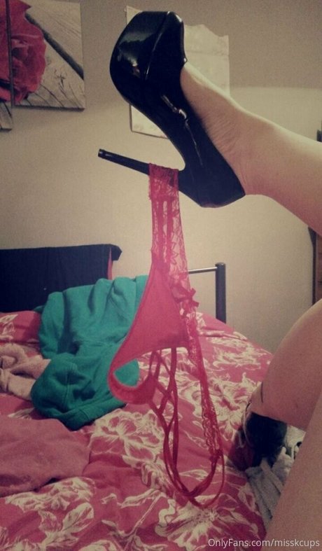 misskcups sex pornstar gallery