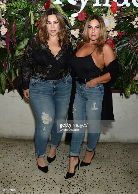 CarlaLuxx pretty pornstar archive