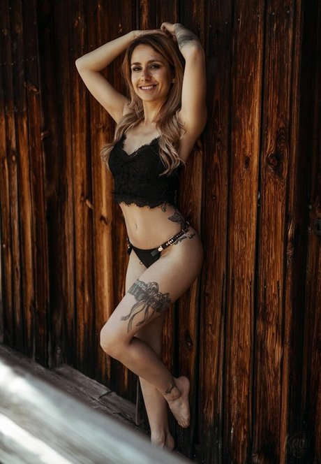 Lisa Yasmin pornstar adult photo