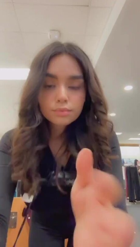 Erika Morfin pretty actress picture