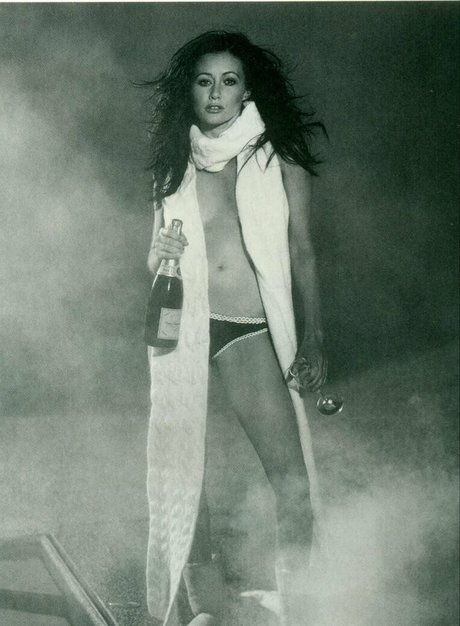 Shannen Doherty star sex image