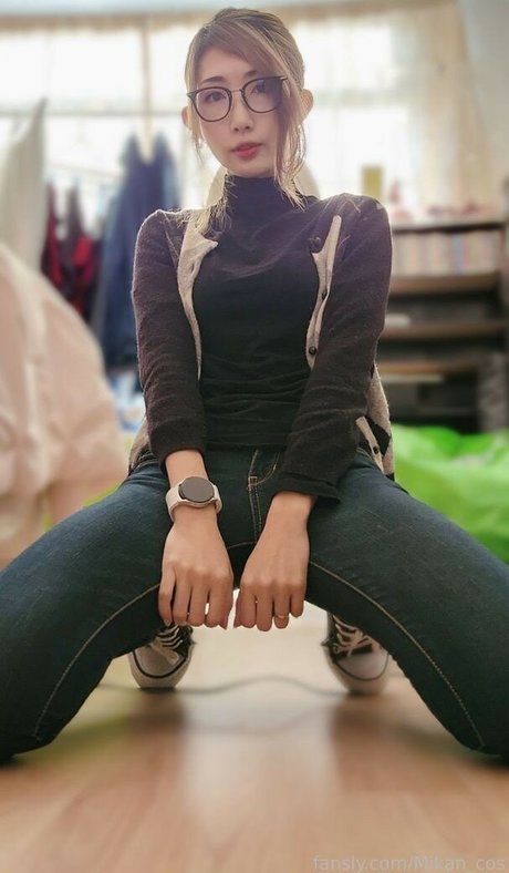 MikanCos pretty actress galleries