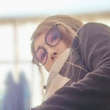 MikanCos pornstar img