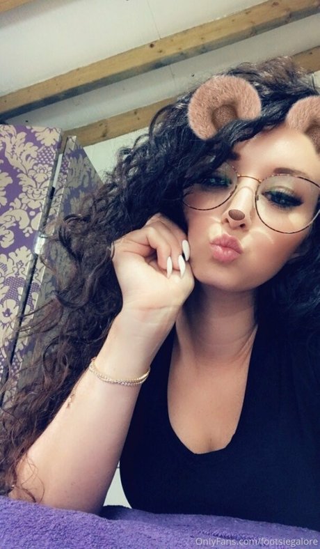 Footsiegalore best star pic