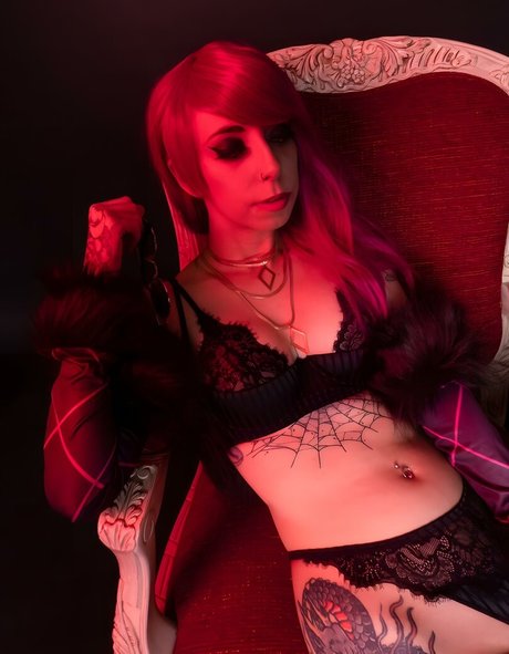 SerasCosplay top model img