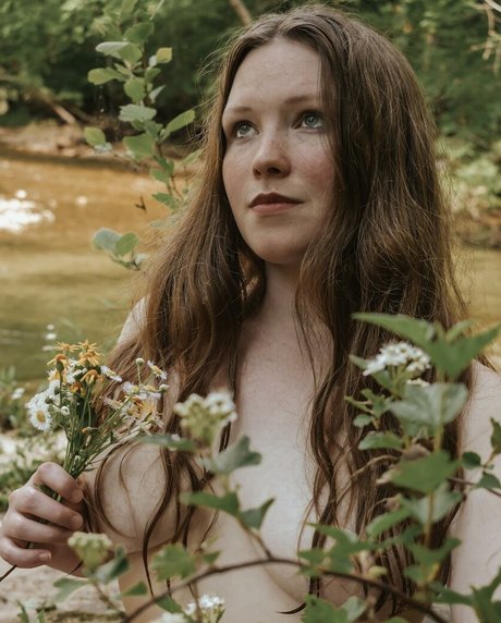 ariel honeyyy model high quality picture