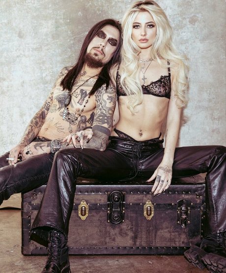 Vanessa Dubasso model adult images