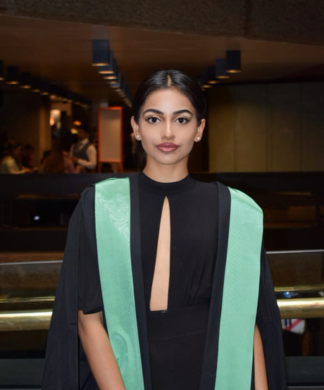 Banita Sandhu sexy pornstar pictures