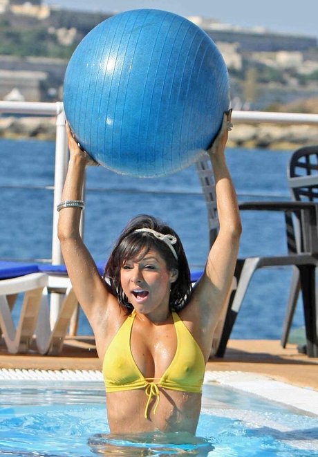 Roxanne Pallett adult actress pictures