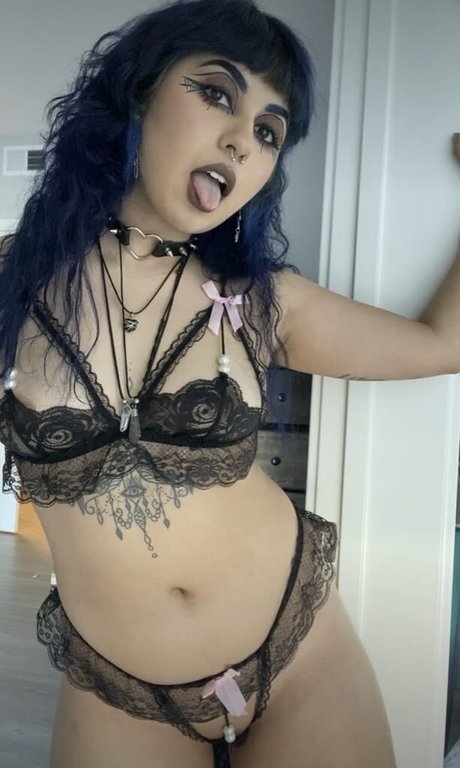 Karrotcakecake perfect model image