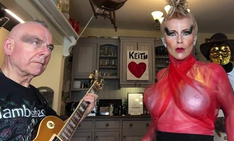 Toyah model nudes pics