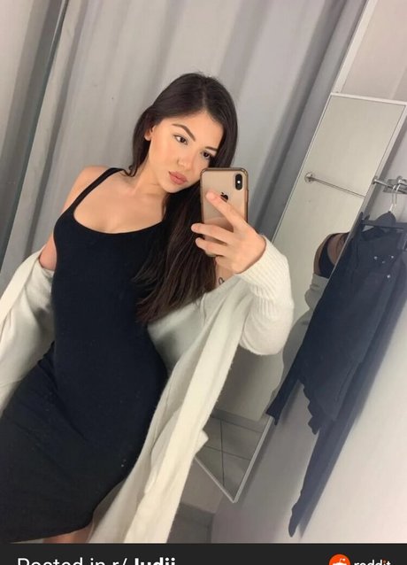 Judiixo hot actress images