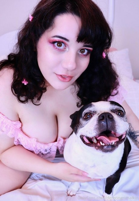 DemonG Bugs adult model picture