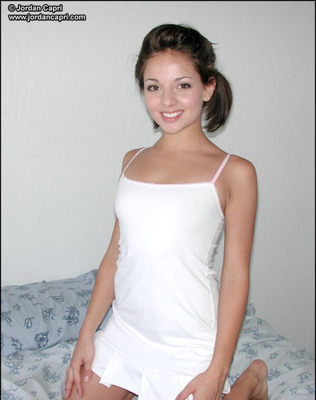 Jordan Capri free actress img