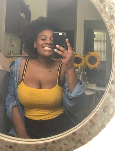 Zee Ngema sex pornstar gallery