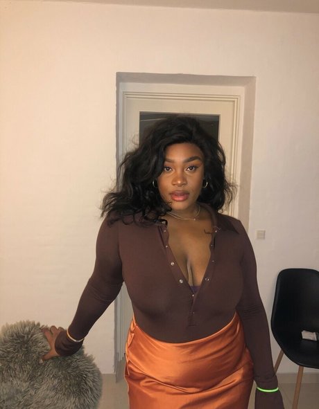 Zee Ngema free actress photo