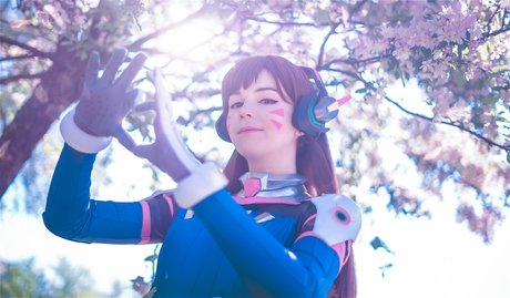 Kawaiitsu hot actress gallery