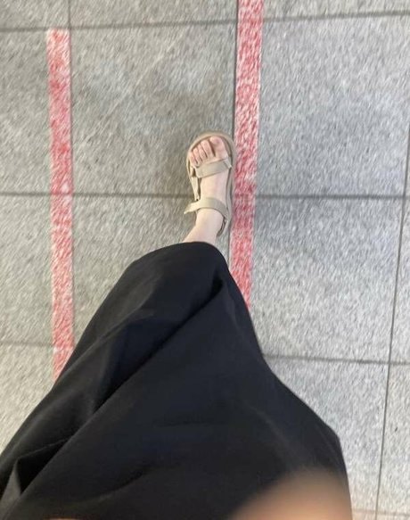 Schizoidcyan model exclusive picture