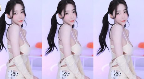 Dj Vely hot model gallery