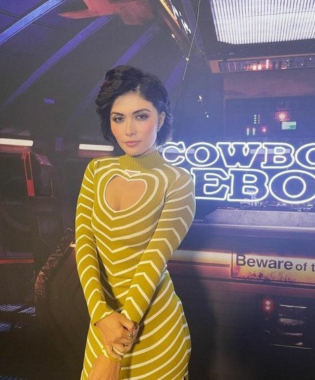 Daniella Pineda exclusive pornstar gallery