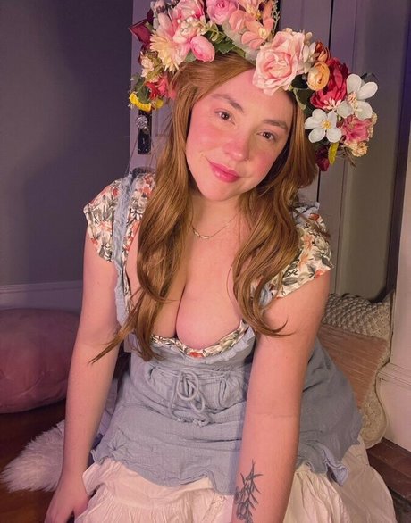 CluelessonVHS beautiful actress image