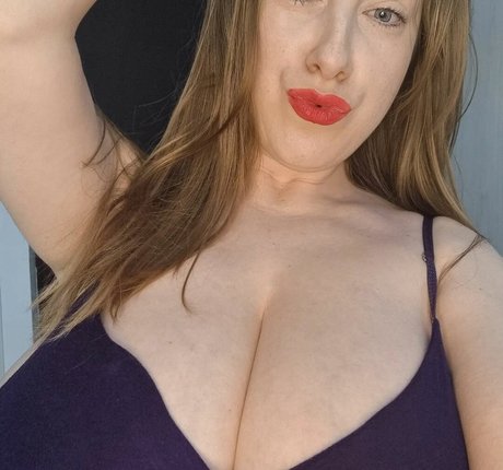 Blondy1 model pretty pics