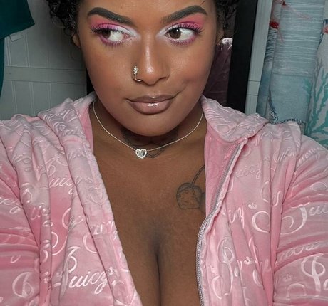 mscalciumcannons star nude gallery