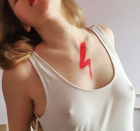 Maja Stasko hot actress image