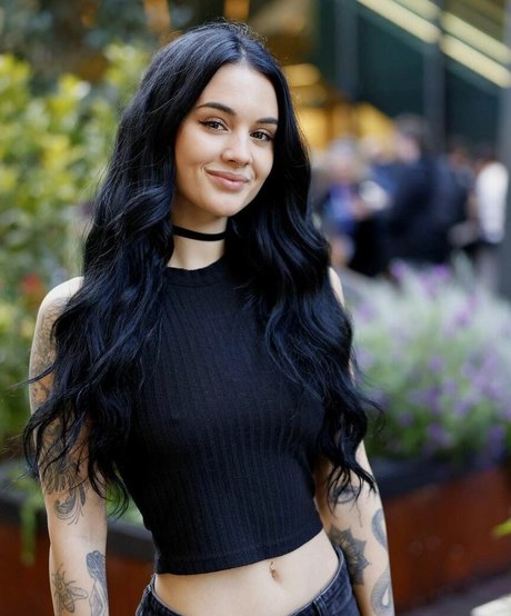 Sirenkahls model nude pic