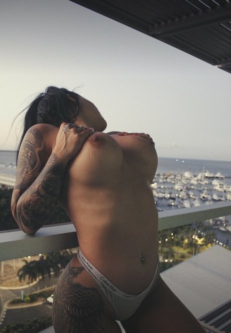 Casey Saron star xxx pic