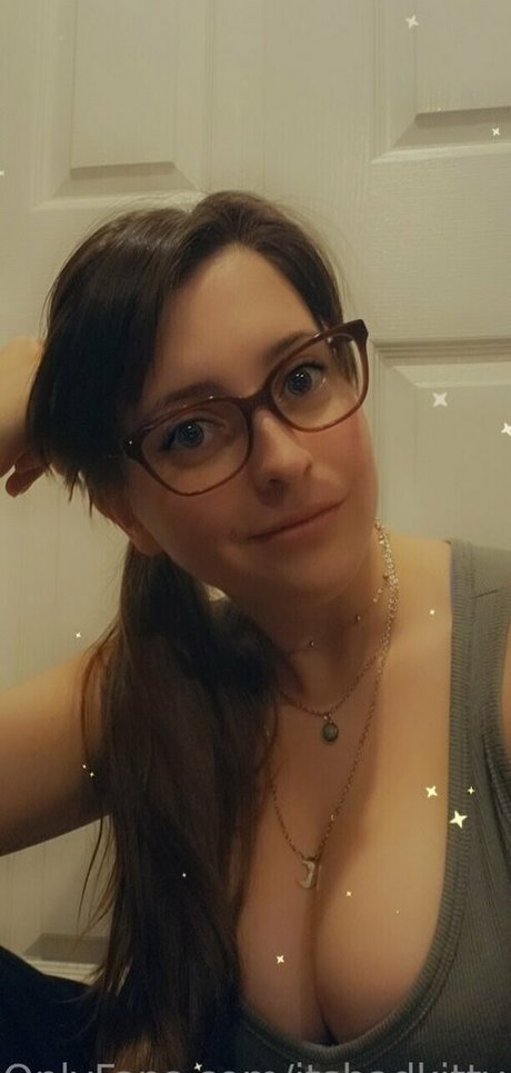 Itsbadkittyof pornstar sexy pictures