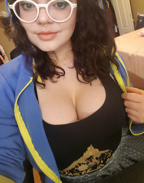 Salinafloye star erotic photo