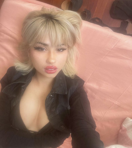 Kehllie exclusive pornstar photo